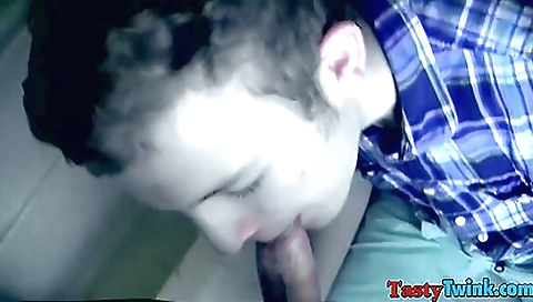 Mouth Fucks Lusty Twink Toby Franks